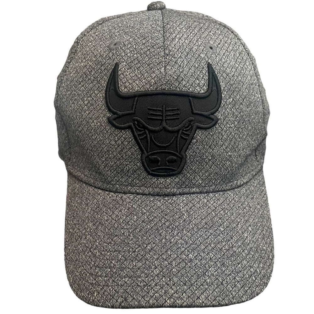 Chicago Bulls NBA Ultra Game Adjustable Snapback Hat Cap Charcoal Grey Black